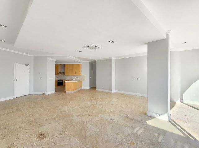 To Let 3 Bedroom Property for Rent in Mouille Point Western Cape